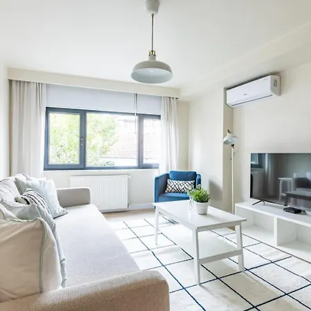 Apartment Modern Prime Location 1bed Bright Home! #243 *