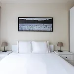 Modern Prime Location 1bed Bright Home! #243 *