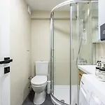 شقة Modern Prime Location 1bed Bright Home! #243